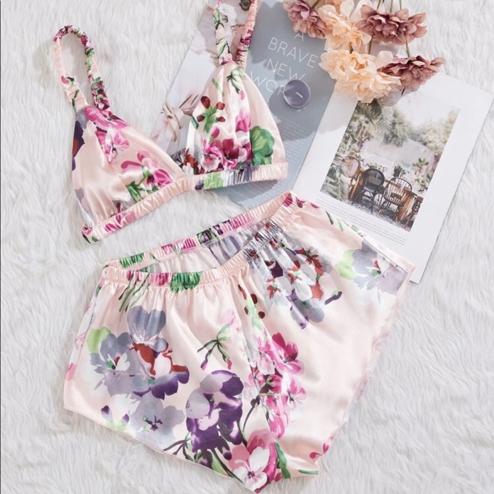 Pink floral night set. Size medium